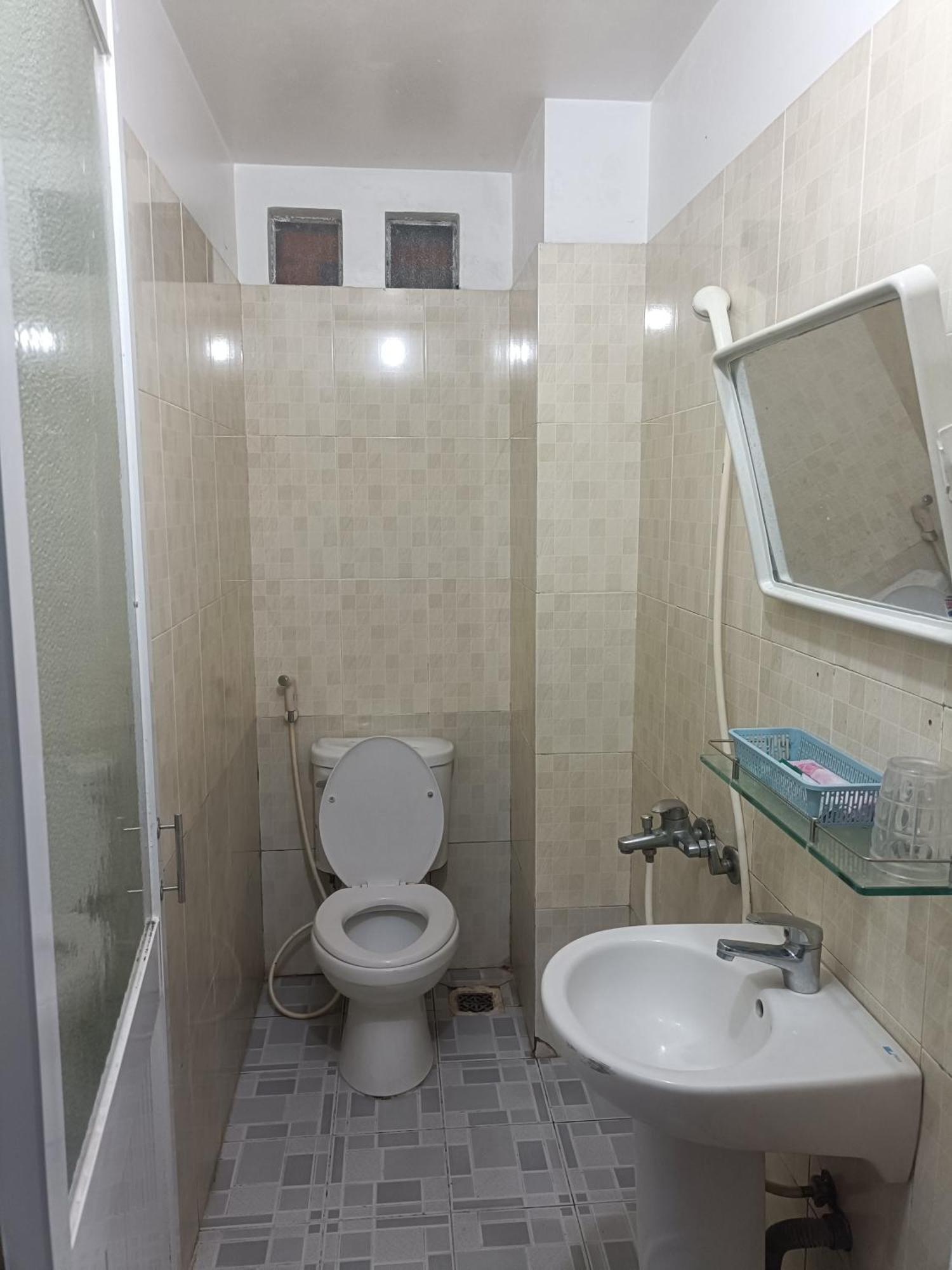 Hotel Phuong Linh Ho Chi Minh City Exterior photo